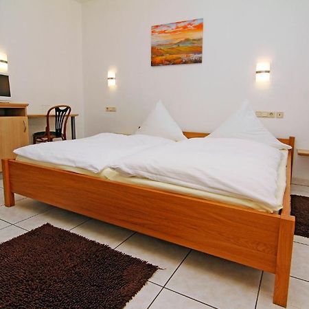 Hotel Zewener Hof - Garni à Trèves Chambre photo