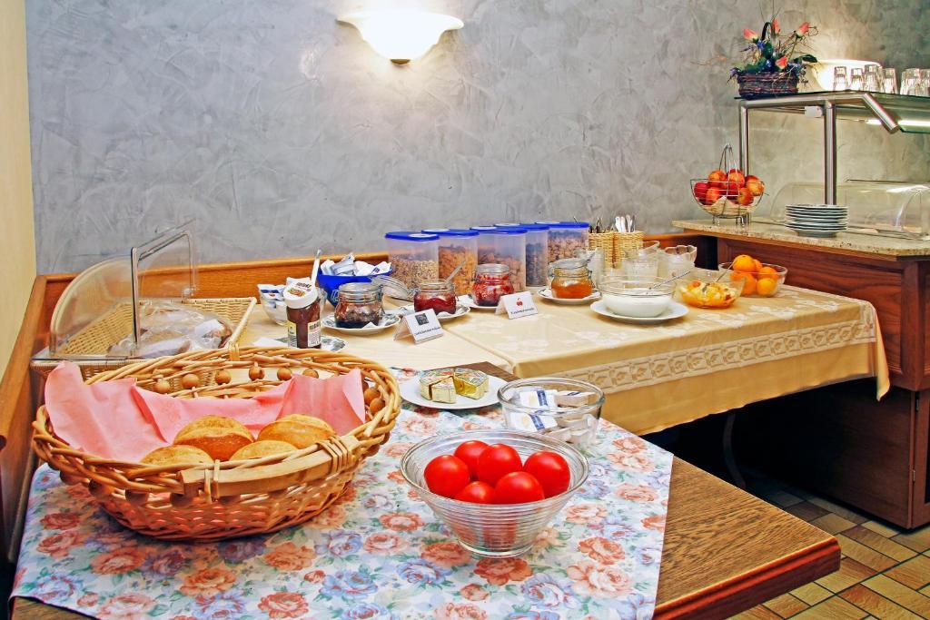 Hotel Zewener Hof - Garni à Trèves Extérieur photo
